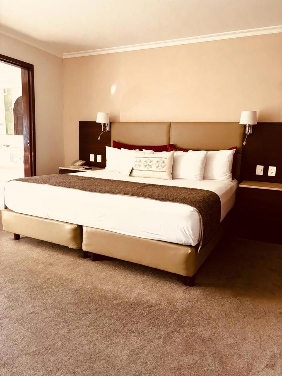 Hotel Guadalajara Plaza Ejecutivo Zapopan Buitenkant foto